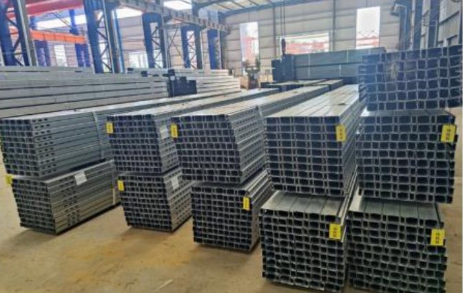 Profile stock in warehouse